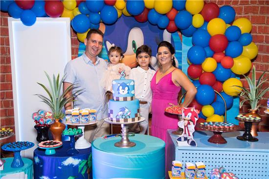Juliana Menezes e Gustavo Almeida realizam festa dupla para os filhos ...